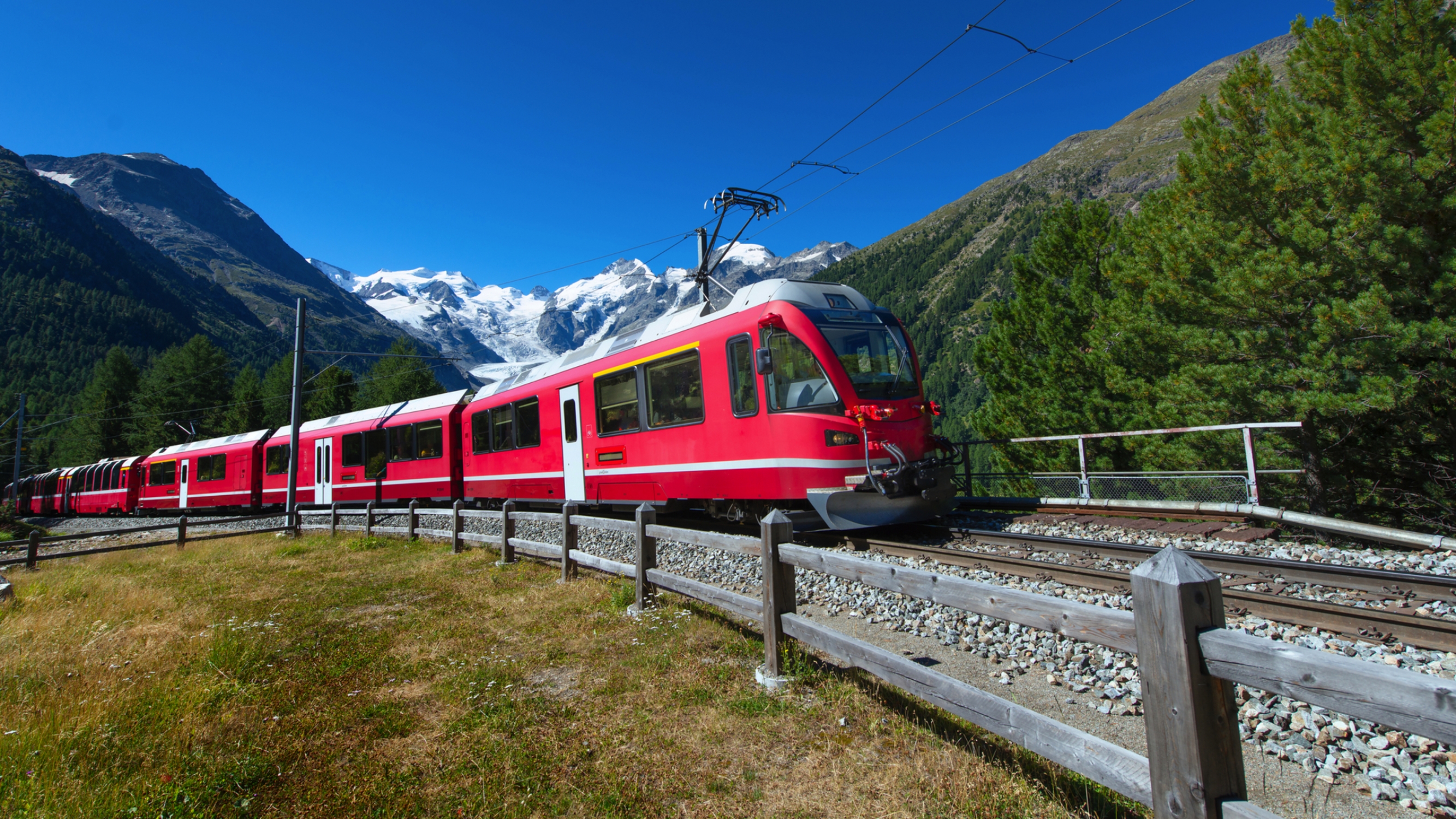Bernina Express überquerte die Alpen