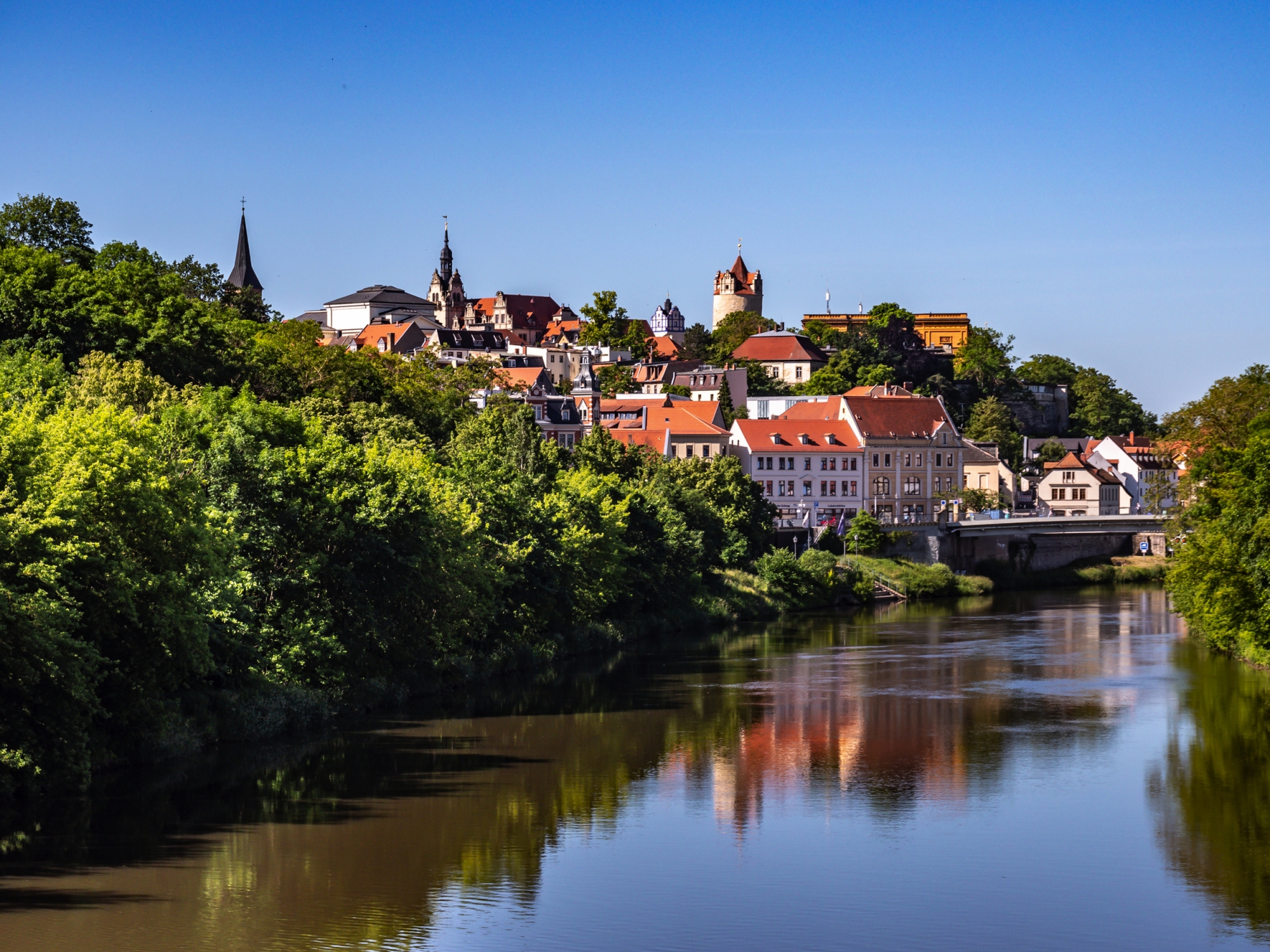Panoramablick über die Stadt Bernburg in Sachsen-Anhalt